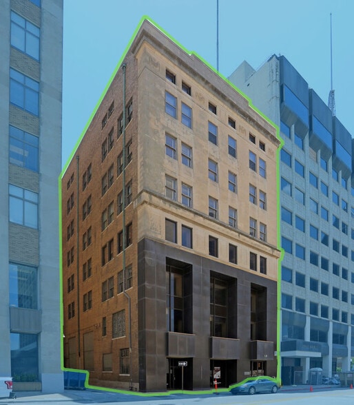 10 E 3rd St, Tulsa, OK for sale - Building Photo - Image 2 of 8