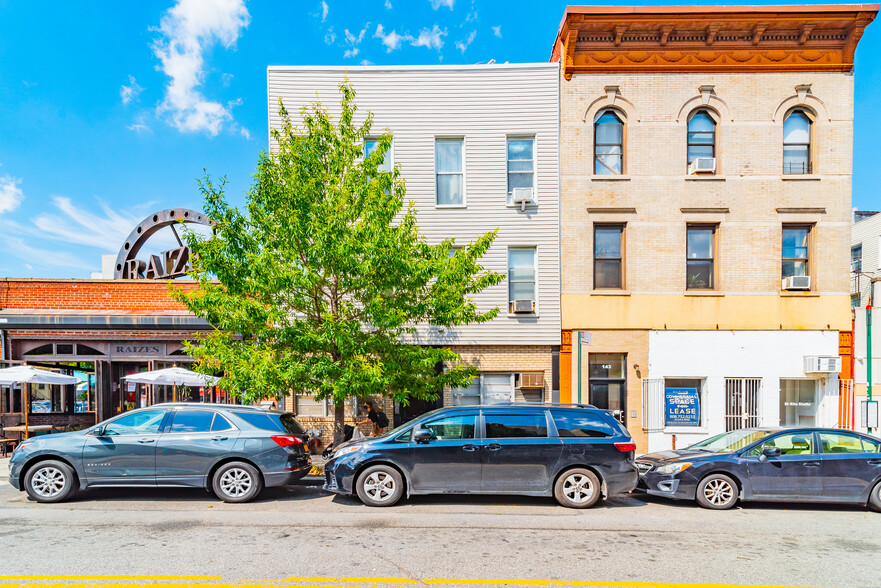 141 Nassau Ave, Brooklyn, NY for sale - Primary Photo - Image 1 of 1