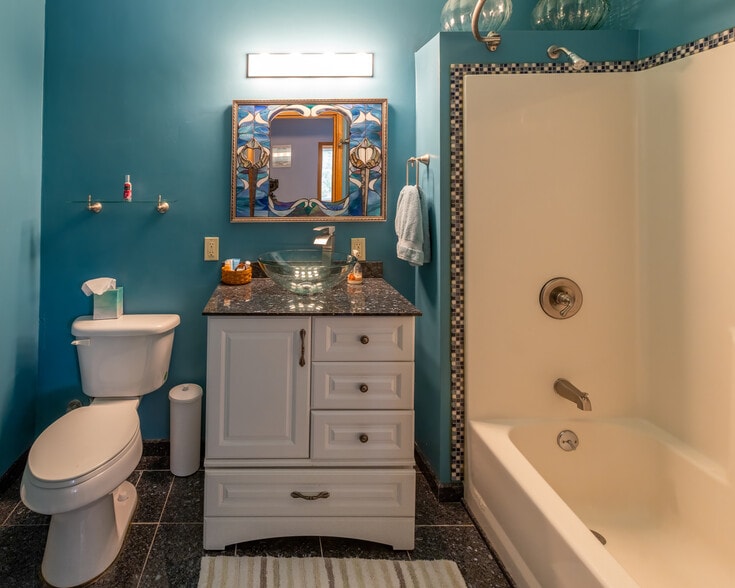 145 Kootznowoo Rd, Angoon, AK for sale - Interior Photo - Image 2 of 43