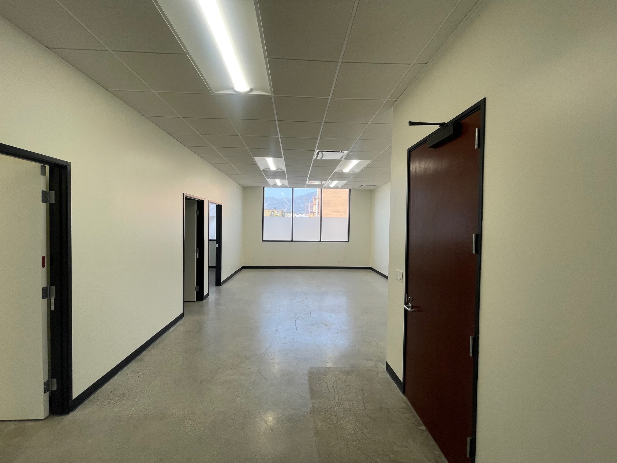 1224 E Green St, Pasadena, CA for lease Interior Photo- Image 1 of 12