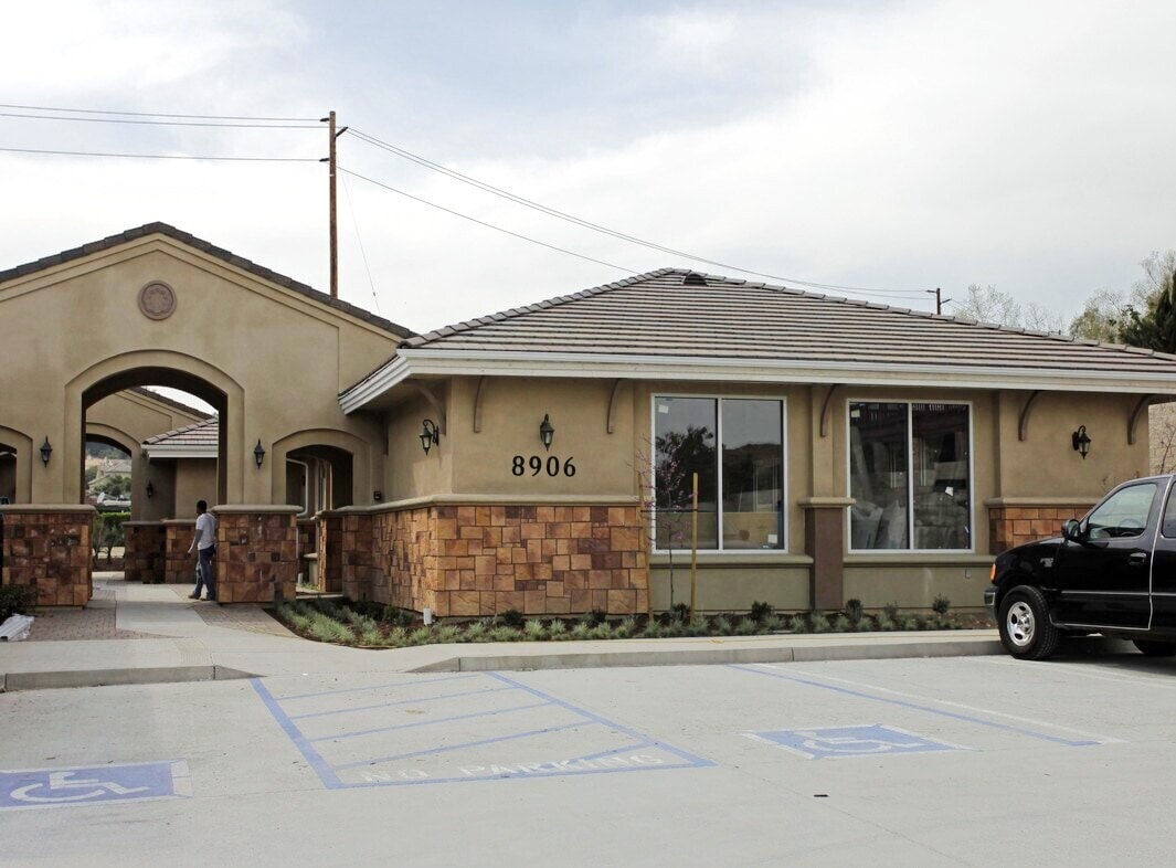 8906 San Bernadino Rd, Rancho Cucamonga, CA for lease Primary Photo- Image 1 of 5