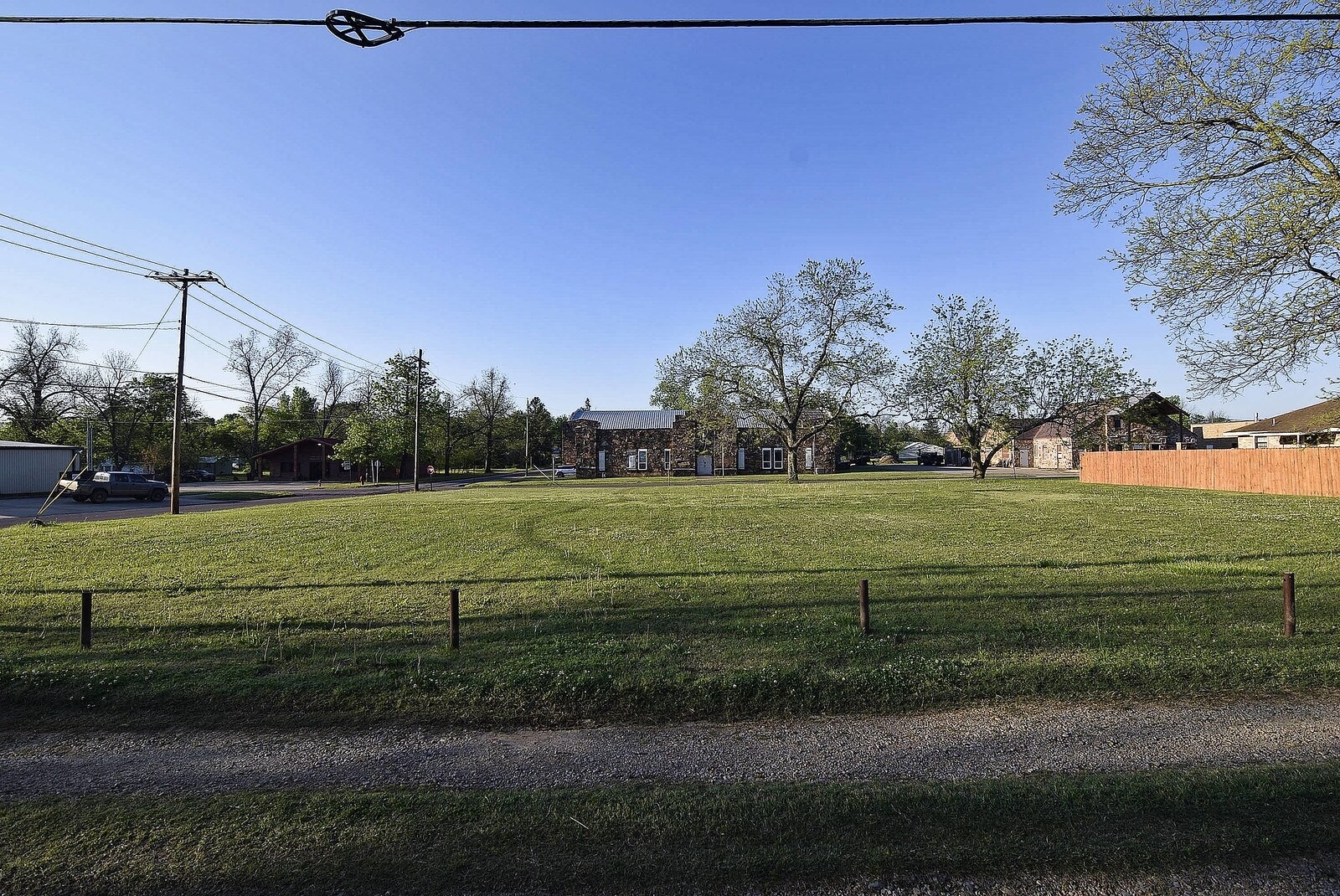 E Jefferson St, Hugo, OK for sale Primary Photo- Image 1 of 1
