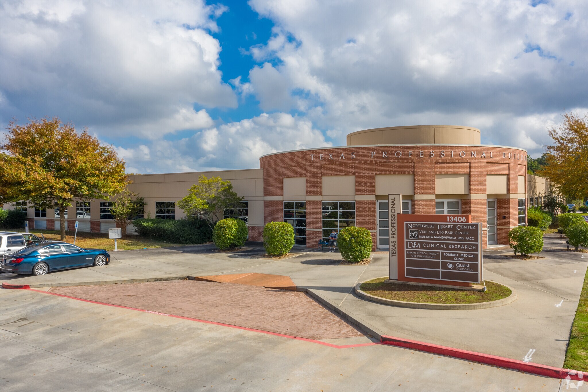 13406 Medical Complex Dr, Tomball, TX for lease Building Photo- Image 1 of 12