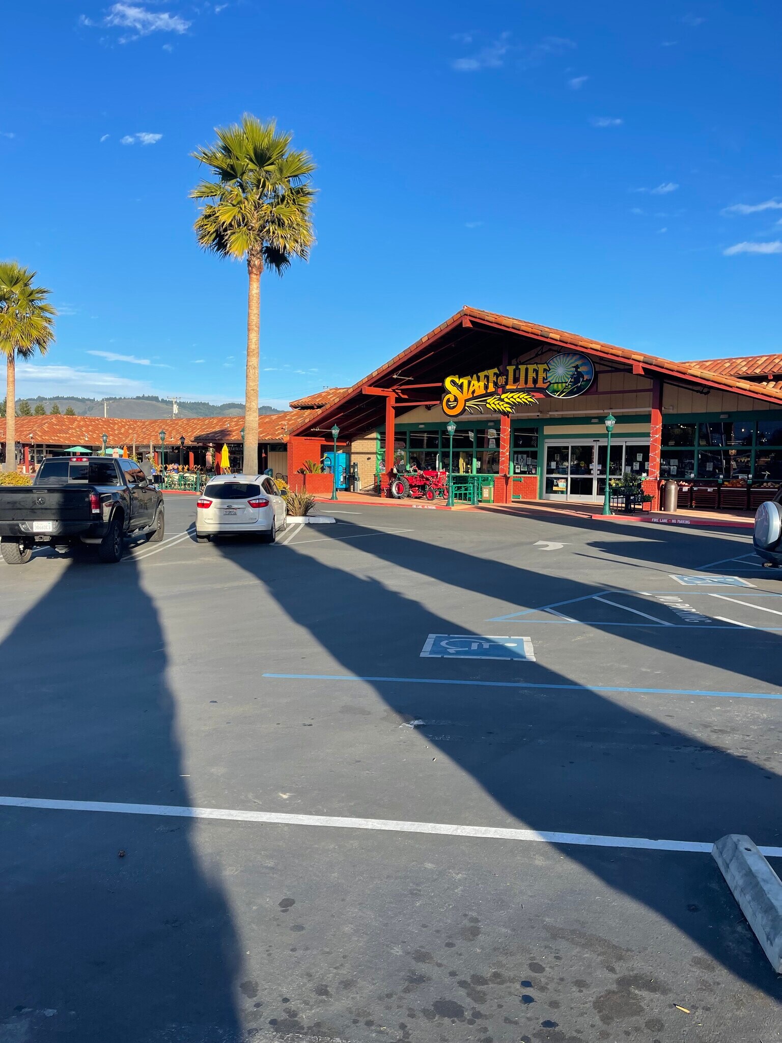 950990 E Lake Ave, Watsonville, CA 95076 East Lake Village Shopping