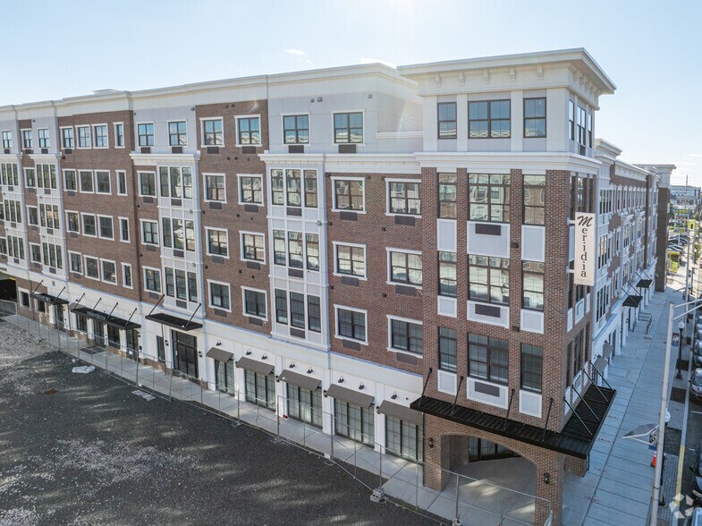 10 W Westfield Ave W, Roselle Park, NJ for lease - Building Photo - Image 2 of 67