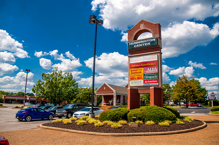 11220 S Memorial Pky, Huntsville, AL for lease - Primary Photo - Image 1 of 8