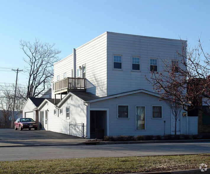 153 Superior St, Rossford, OH 43460