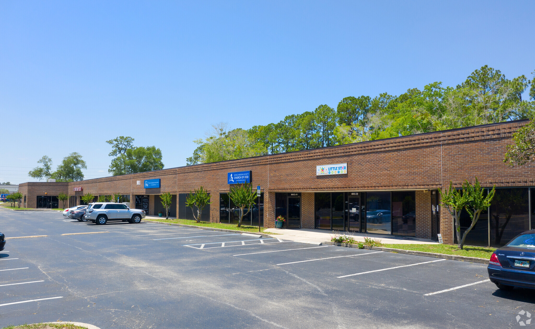 8011 Philips Hwy, Jacksonville, FL 32256 - Perimeter Center | LoopNet