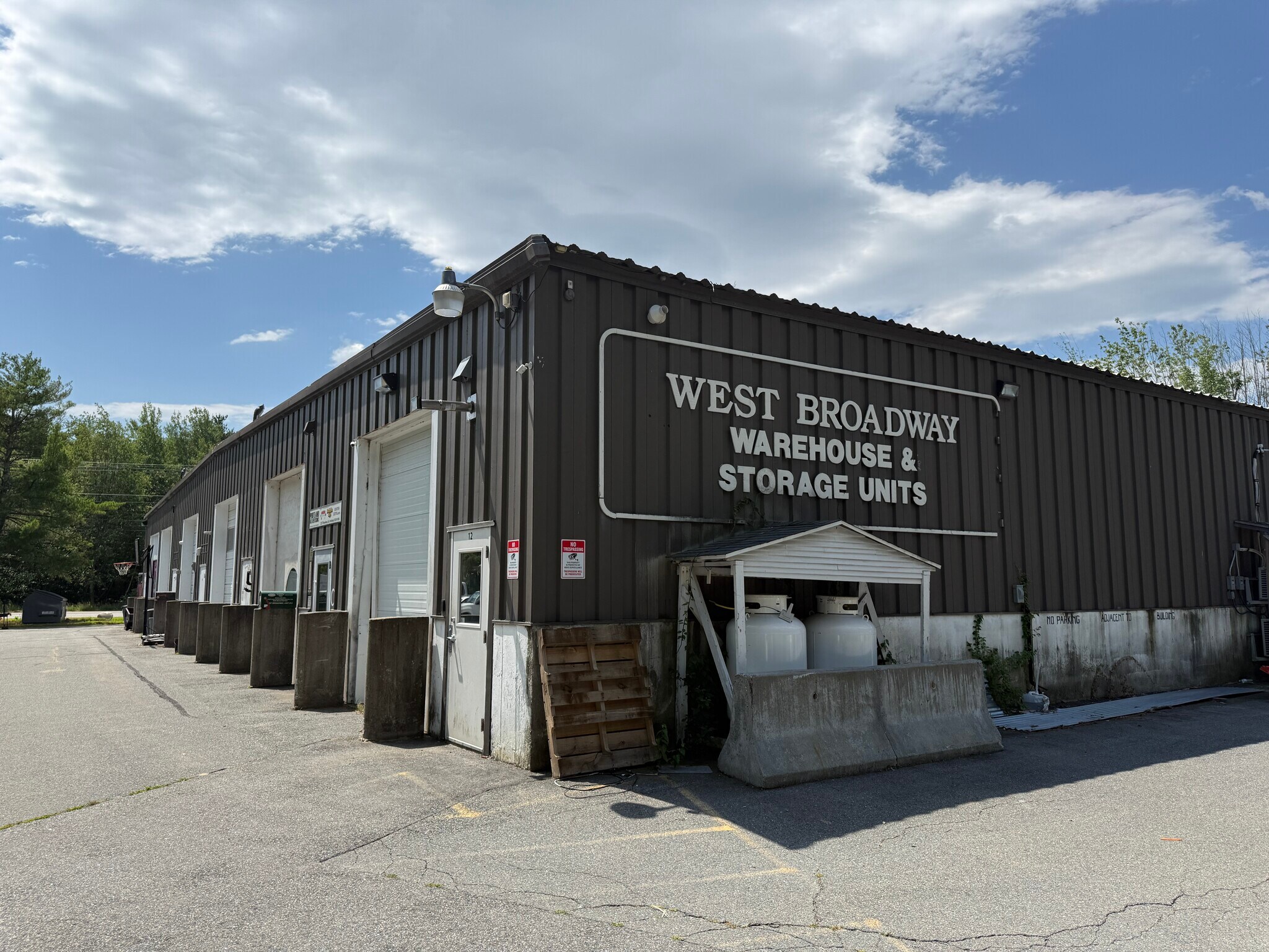 2257 Broadway, South Portland, ME for lease Building Photo- Image 1 of 8