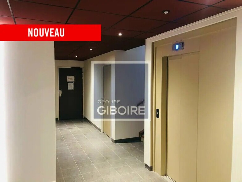 Office in Bruz for lease - Building Photo - Image 3 of 9