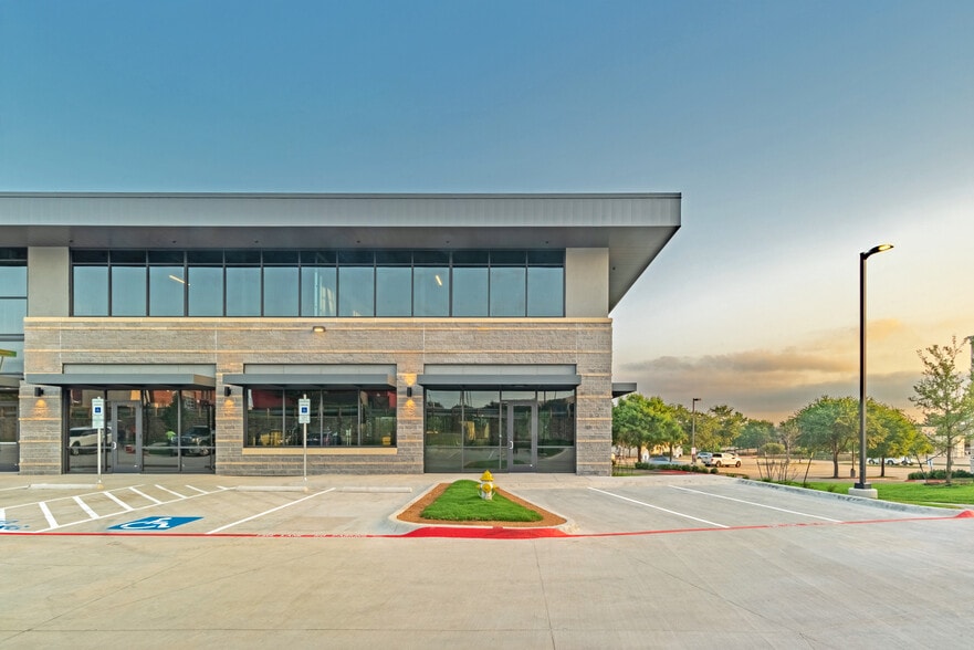 550 Vigor Way, Rockwall, TX for lease - Building Photo - Image 2 of 11