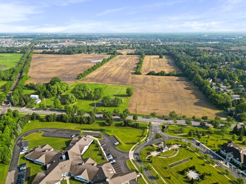 4840 Davidson Rd, Hilliard, OH for sale - Building Photo - Image 3 of 31