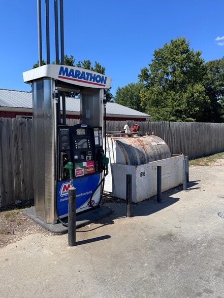 111 W Main St, Laurel, IN for sale - Building Photo - Image 2 of 5
