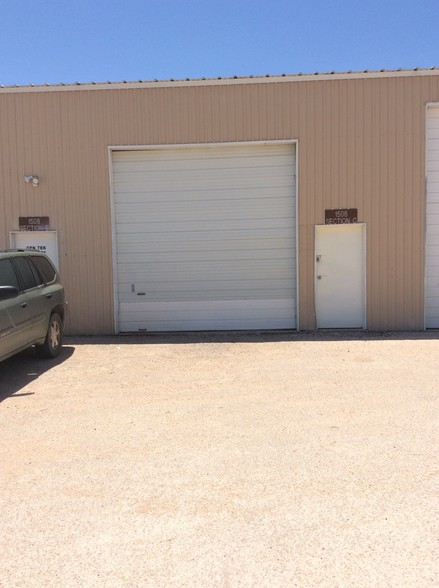 1508 W Montgomery Ave, Midland, TX for lease - Building Photo - Image 3 of 3