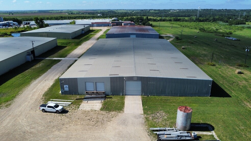 Taylor Light Industrial Park portfolio of 6 properties for sale on LoopNet.com - Building Photo - Image 3 of 5