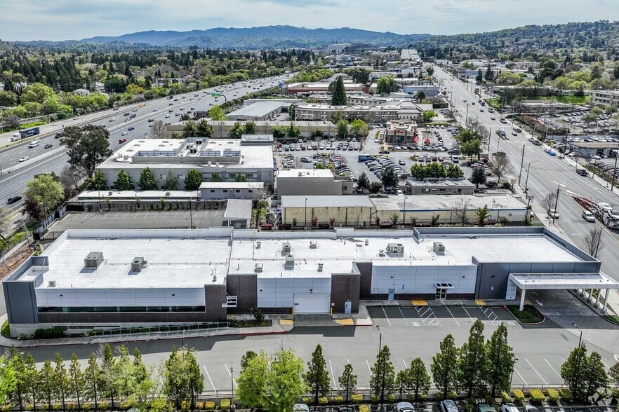 2860 N Main St, Walnut Creek, CA for sale - Building Photo - Image 2 of 6