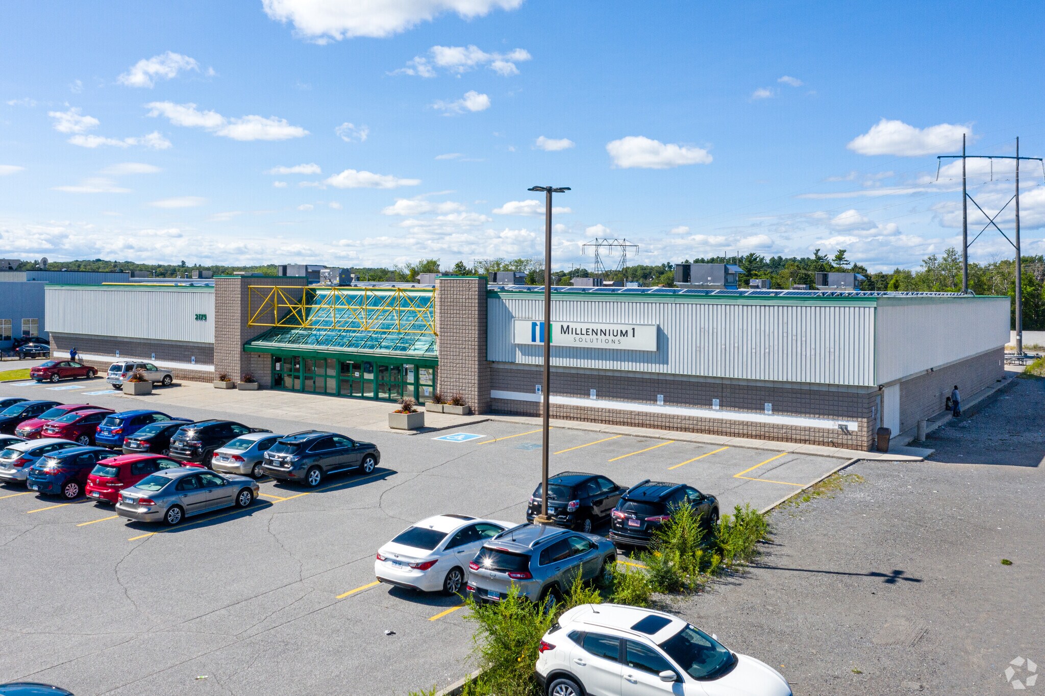 2175 Robertson Rd, Ottawa, ON for lease Primary Photo- Image 1 of 4