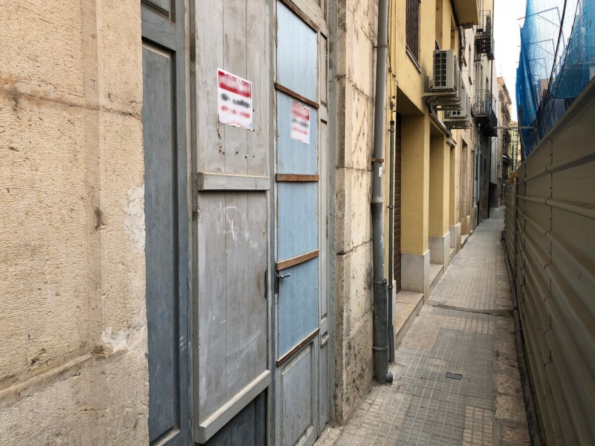 Retail in Tortosa, Tarragona for lease Building Photo- Image 1 of 3