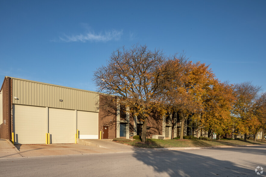 770-780 Arthur Ave, Elk Grove Village, IL for lease - Building Photo - Image 1 of 7