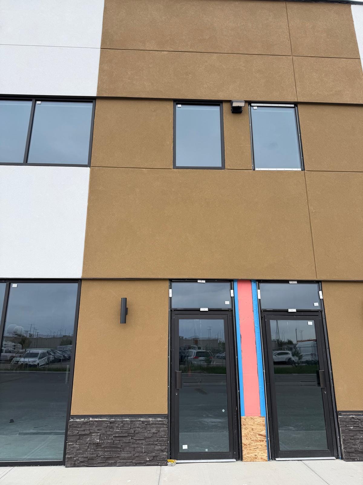10680 36 St NE, Calgary, AB for lease Building Photo- Image 1 of 8