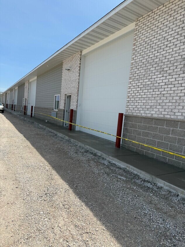 1405 Enterprise Dr, De Pere, WI for lease Primary Photo- Image 1 of 8