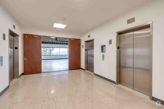 425 E Colorado St, Glendale, CA for lease Interior Photo- Image 2 of 5