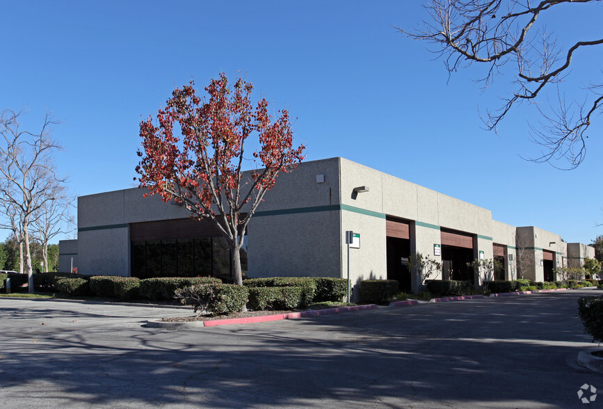 3201 Corte Malpaso, Camarillo, CA for lease - Primary Photo - Image 2 of 3