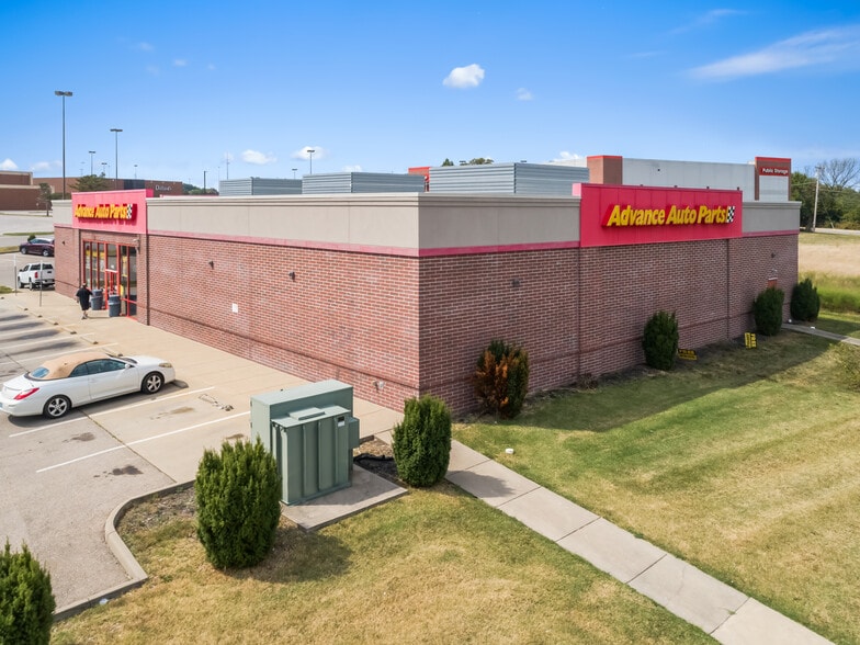 4633 Eastgate Blvd, Cincinnati, OH for sale - Building Photo - Image 2 of 9