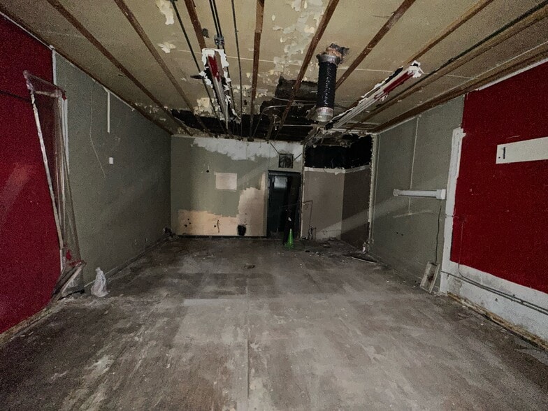 1137 W Garfield Blvd, Chicago, IL for sale - Building Photo - Image 2 of 7