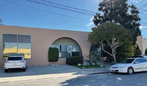 2412 Gundry Ave, Signal Hill, CA for lease - Building Photo - Image 1 of 3