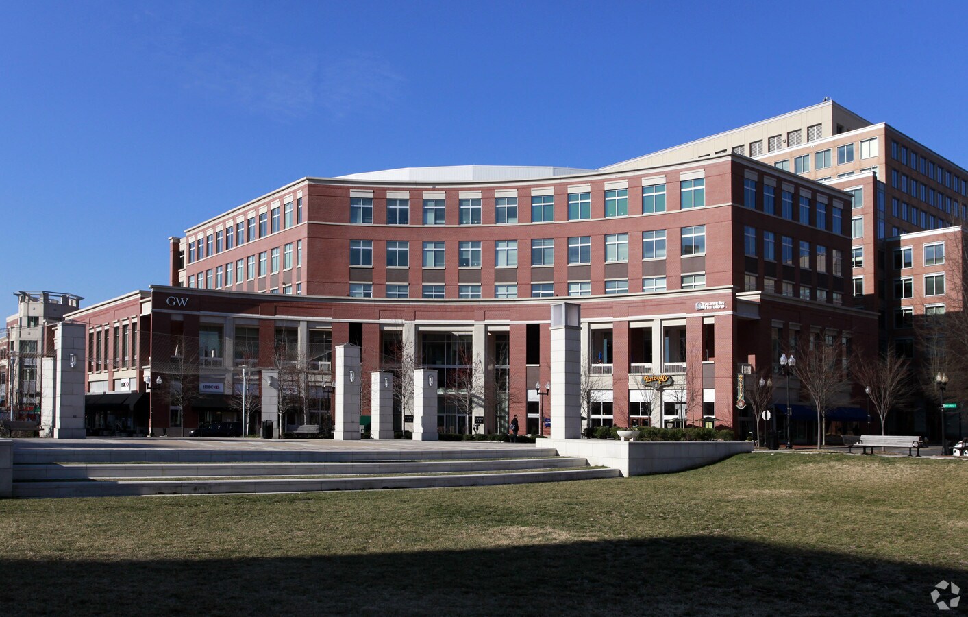 1925 Ballenger Ave, Alexandria, VA 22314 Carlyle Center