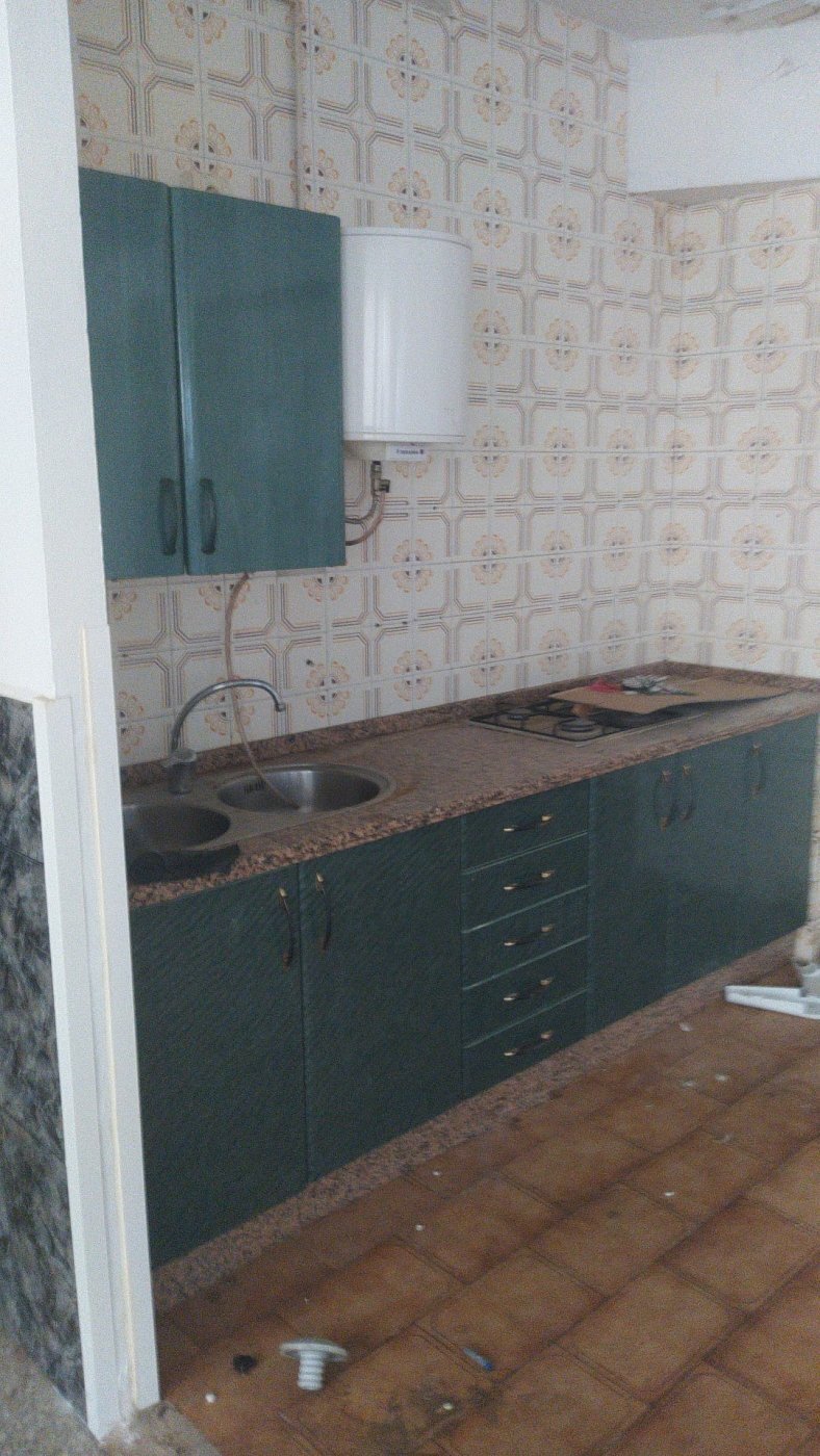 Retail in Cáceres for lease Building Photo- Image 1 of 9