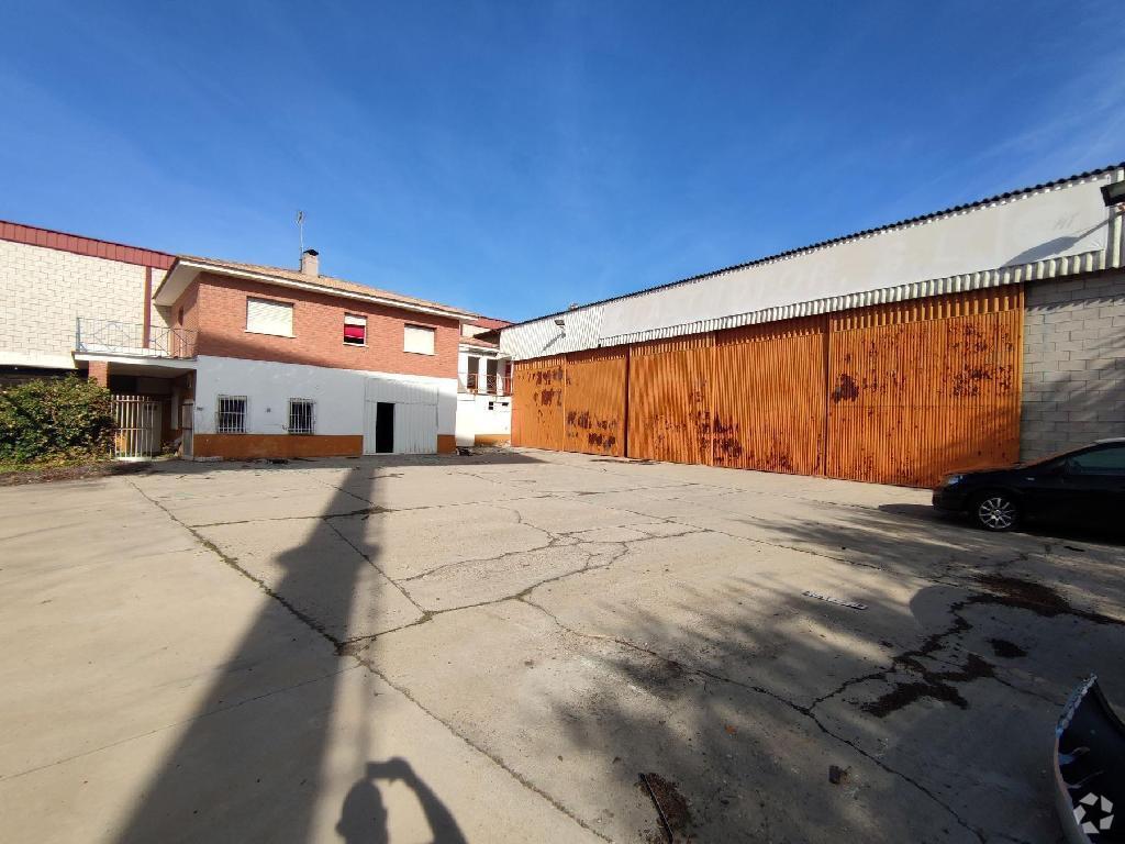 Calle Areneros, 2, Rivas-Vaciamadrid, Madrid for sale Primary Photo- Image 1 of 1