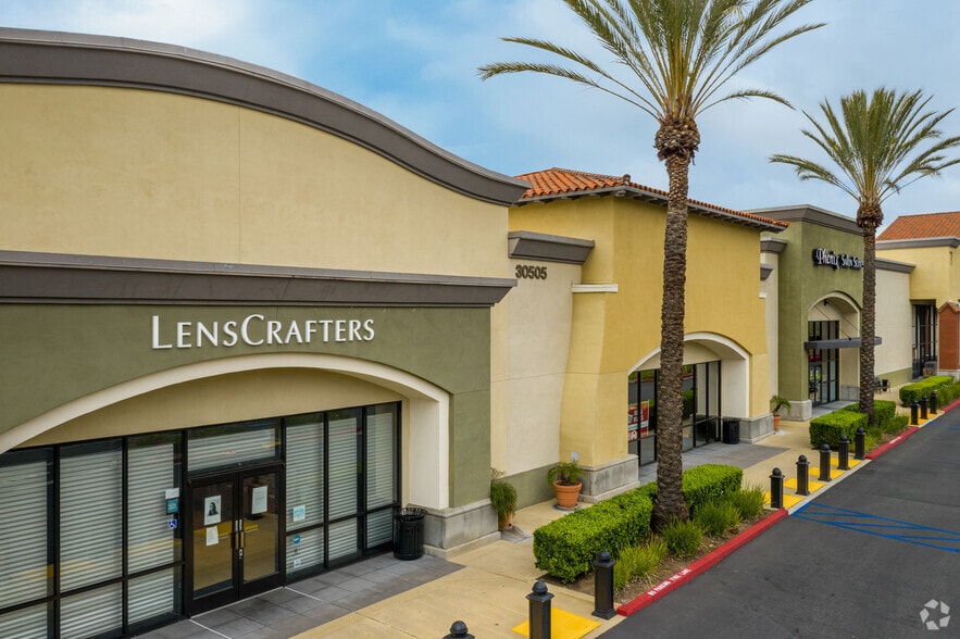 30461-30511 Avenida De Las Flores, Rancho Santa Margarita, CA for lease - Building Photo - Image 3 of 15