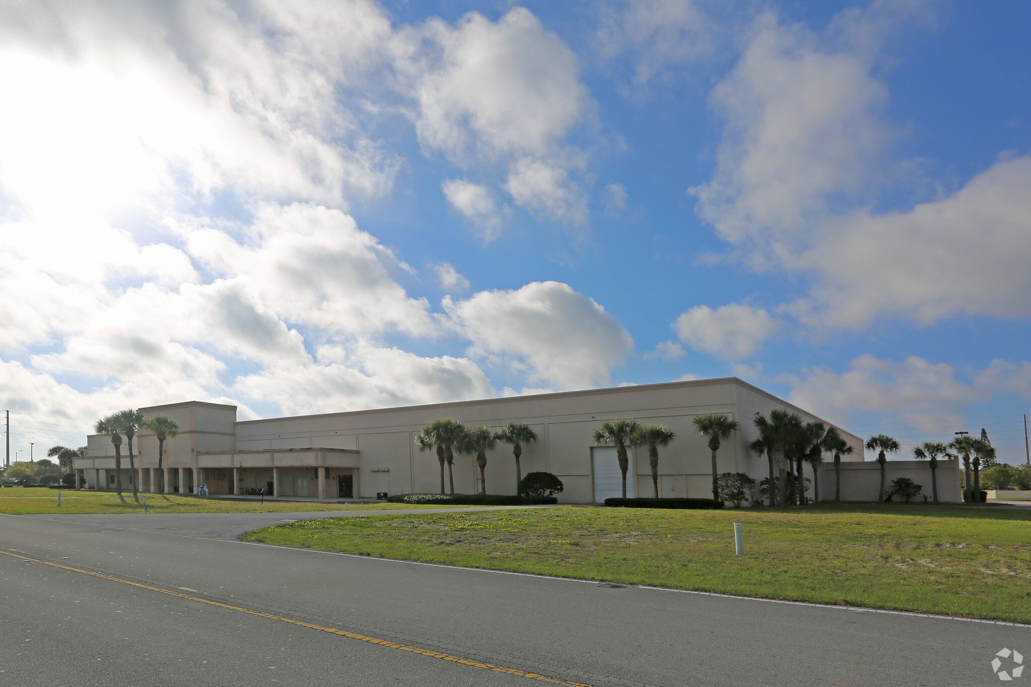 111 US Highway One, North Palm Beach, FL for lease Building Photo- Image 1 of 5