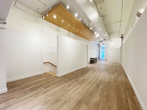 433 W Broadway, New York, NY for lease Interior Photo- Image 2 of 5