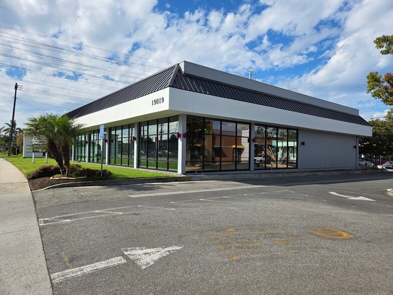 19009-19019 Hawthorne Blvd, Torrance, CA for lease - Building Photo - Image 1 of 31