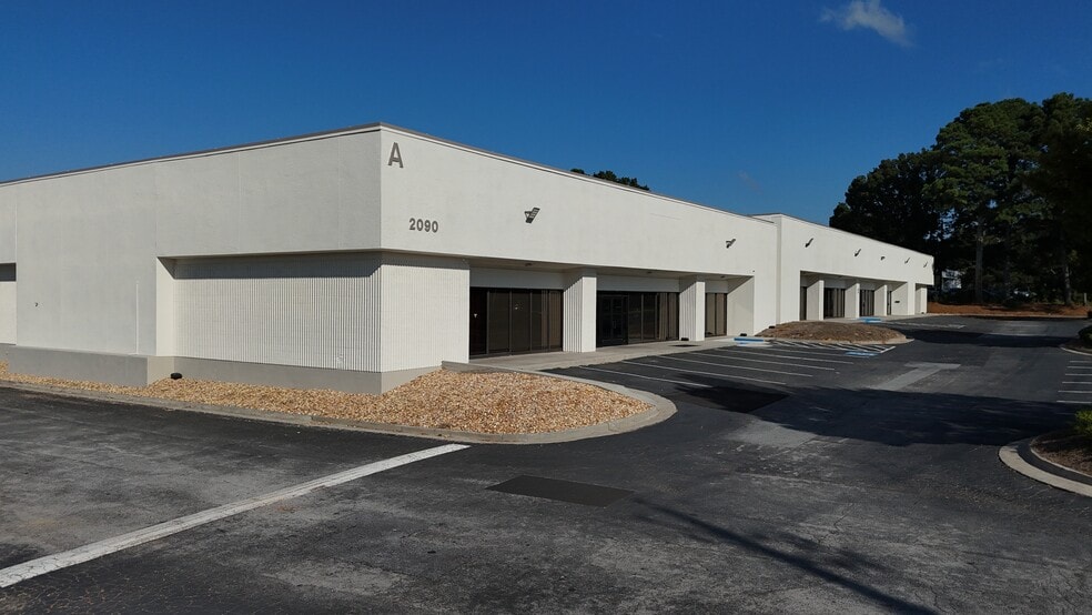 2081 Kilman Dr, Tucker, GA for lease - Primary Photo - Image 1 of 3