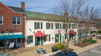 679-681 High St, Worthington OH - Bar