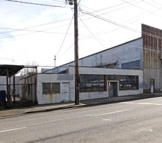 2218 NW 21st Ave, Portland OR - Warehouse