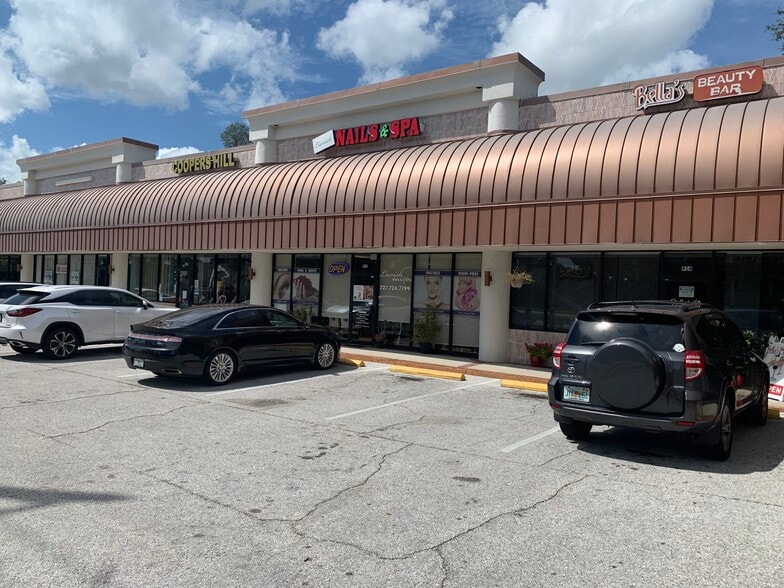 910-924 N Mcmullen Booth Rd, Clearwater, FL for lease - Building Photo - Image 2 of 5