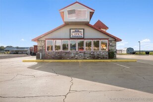 Cox's Country Buffet - Retail Space