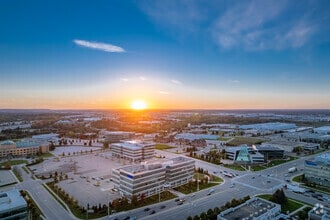 7025 Langer Dr, Mississauga, ON - AERIAL  map view - Image1