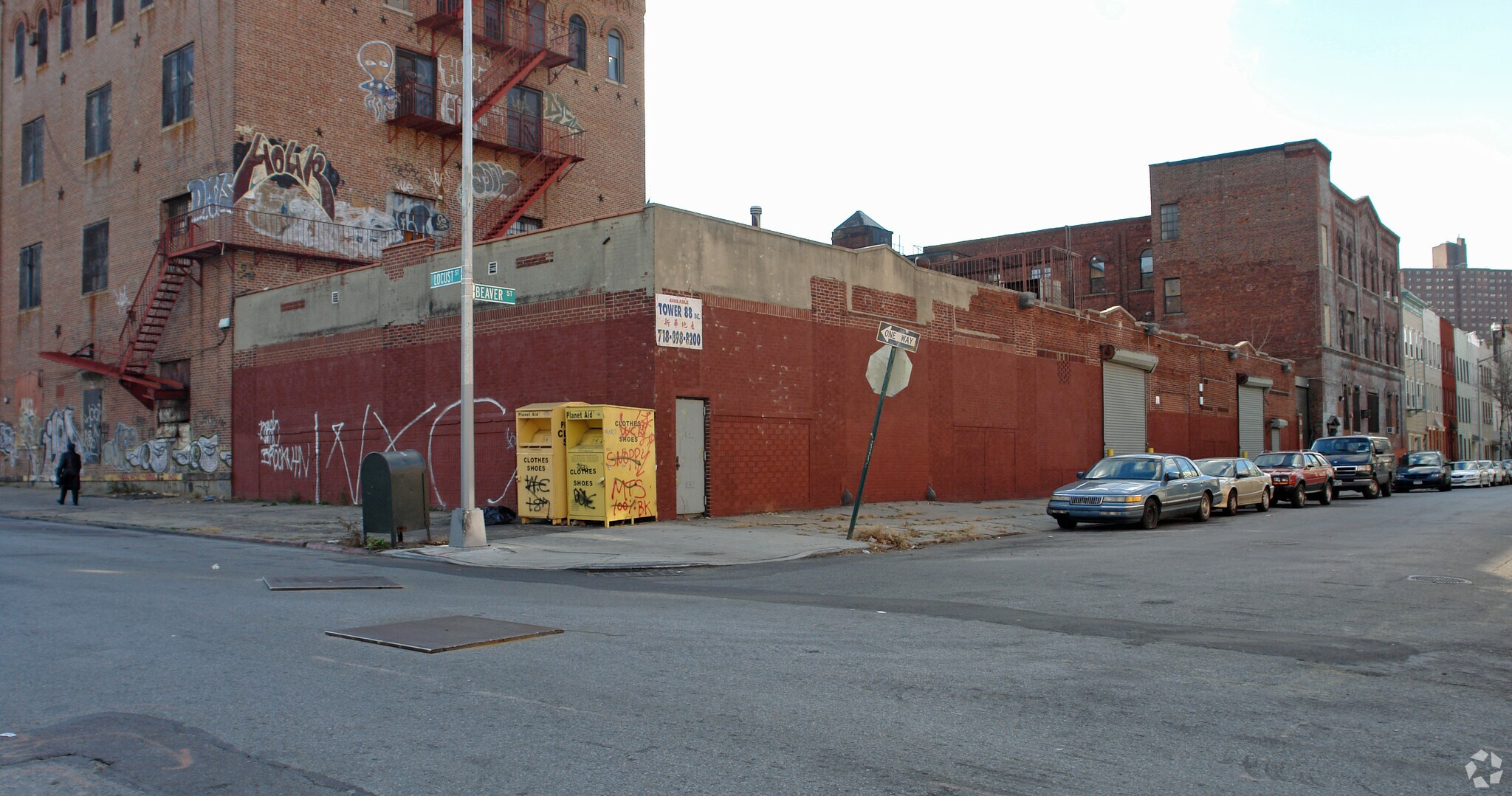 LOCATED IN THE PARK AVE AND BROADWAY AREA, Brooklyn, NY for sale Primary Photo- Image 1 of 1