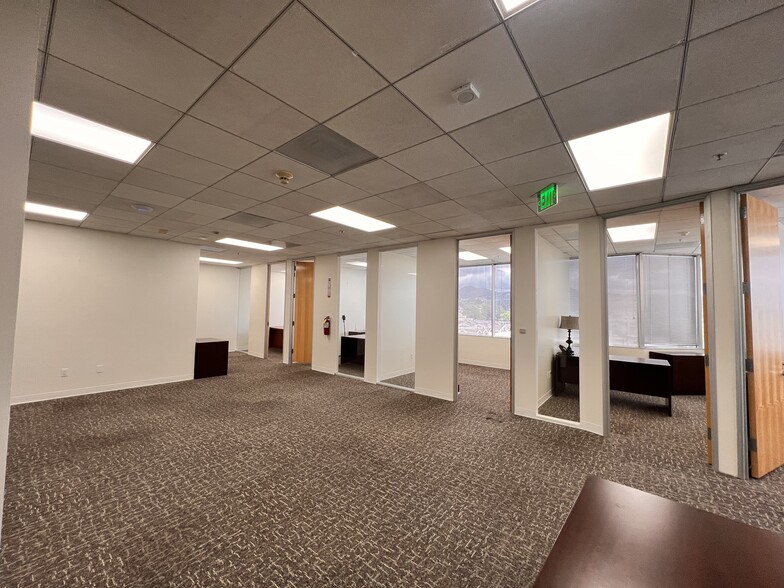 600 N Brand Blvd, Glendale, CA for lease - Interior Photo - Image 3 of 57