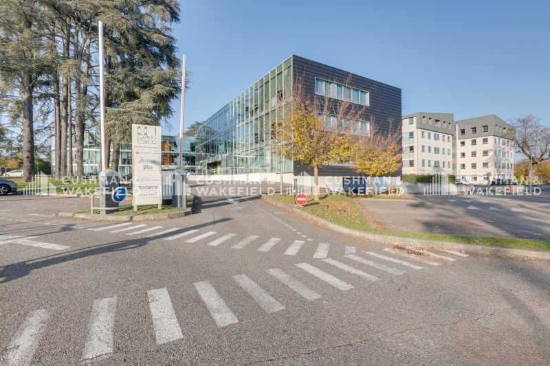 304 Route Nationale Six, Limonest for lease - Building Photo - Image 2 of 4