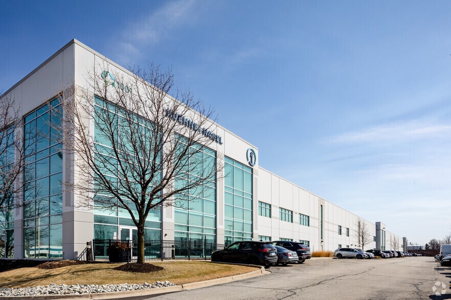 1001-1101 Busse Rd, Elk Grove Village, IL for sale - Building Photo - Image 1 of 1
