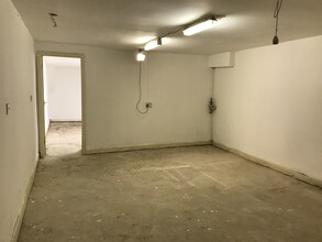 279 Whalley Rd, Clayton Le Moors for lease Interior Photo- Image 1 of 4