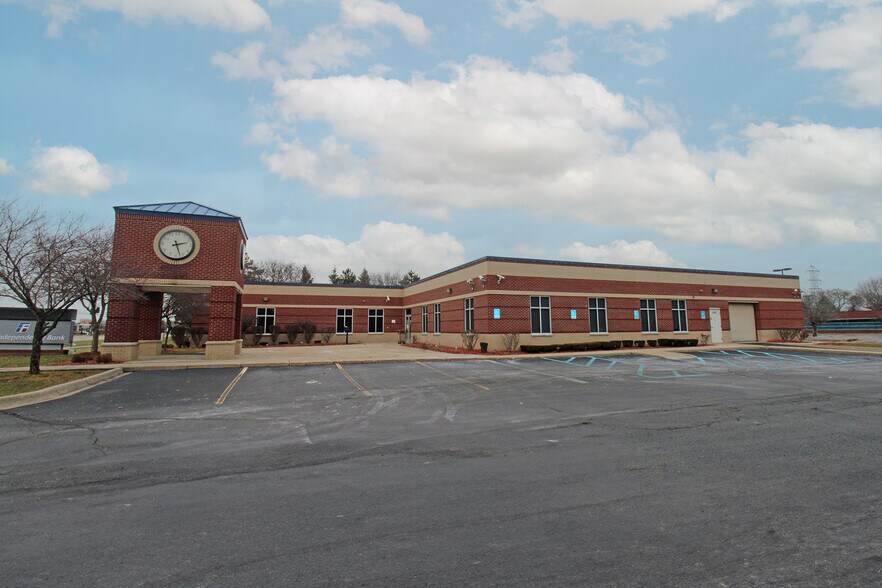 38880 Garfield Rd, Clinton Township, MI 48038 | LoopNet