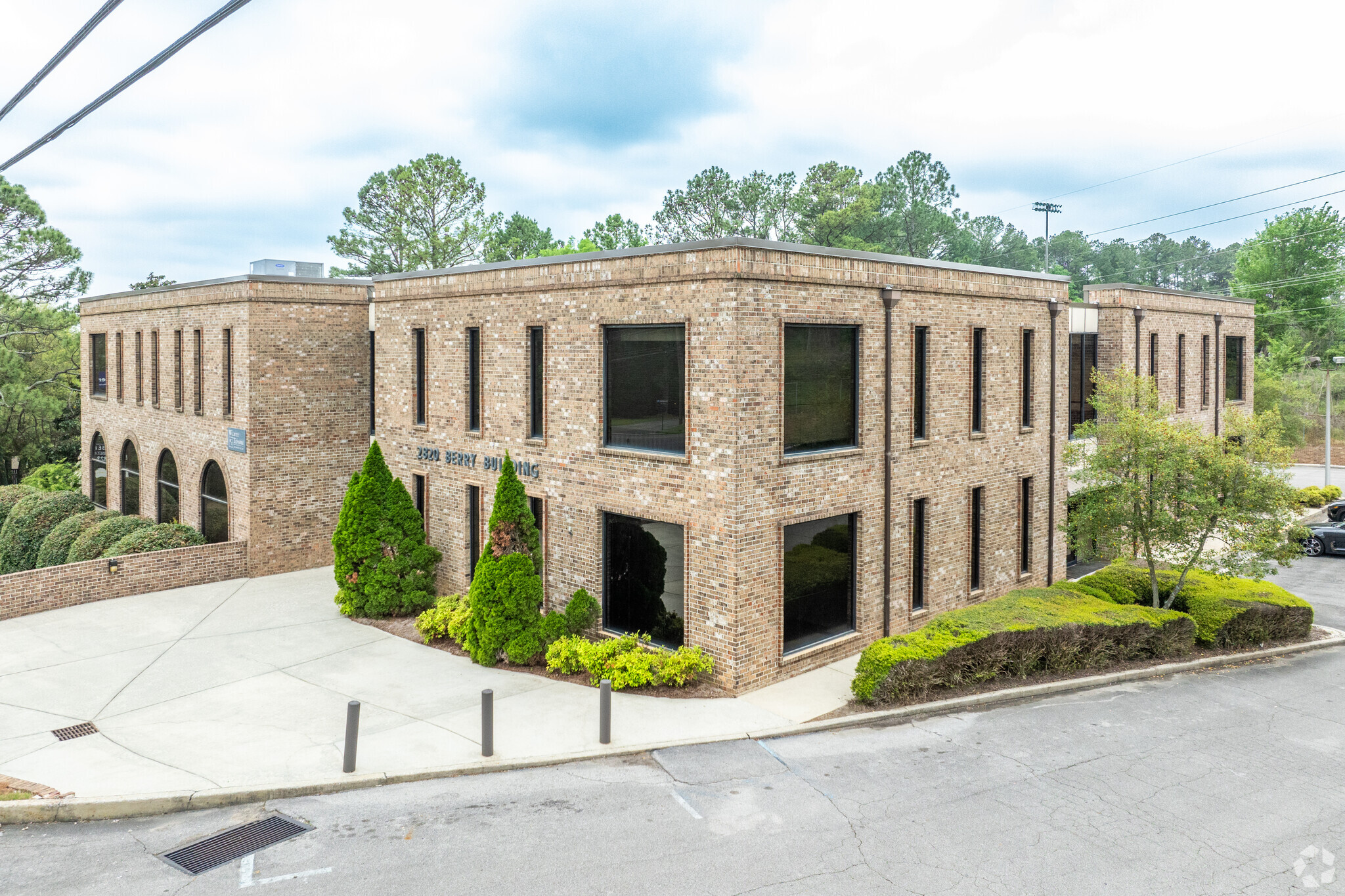 2820 Columbiana Rd, Birmingham, AL for lease Building Photo- Image 1 of 6